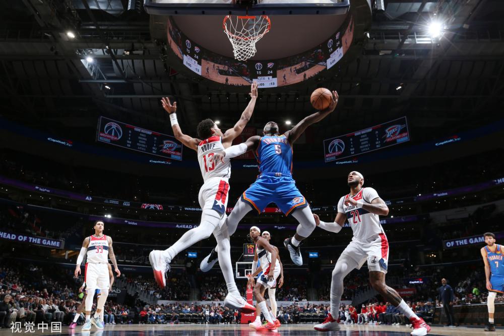 队树立了一 队树立了一